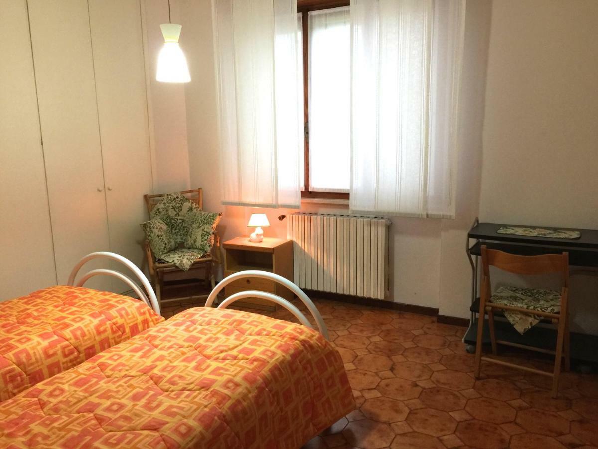 Appartamento Valentina Песк'єра-дель-Гарда Екстер'єр фото