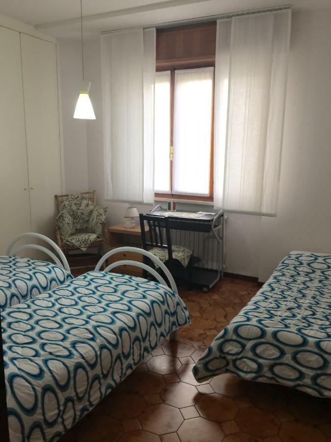 Appartamento Valentina Песк'єра-дель-Гарда Екстер'єр фото