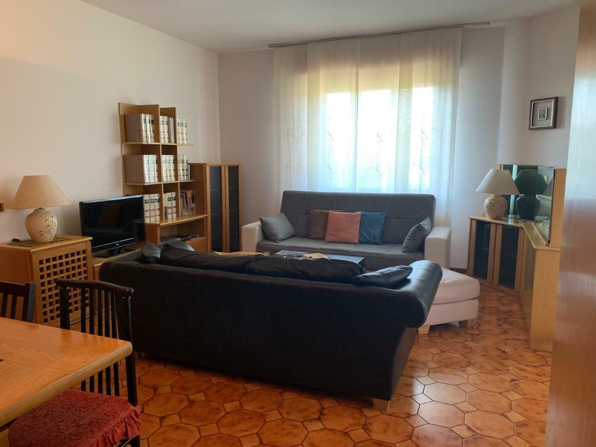 Appartamento Valentina Песк'єра-дель-Гарда Екстер'єр фото
